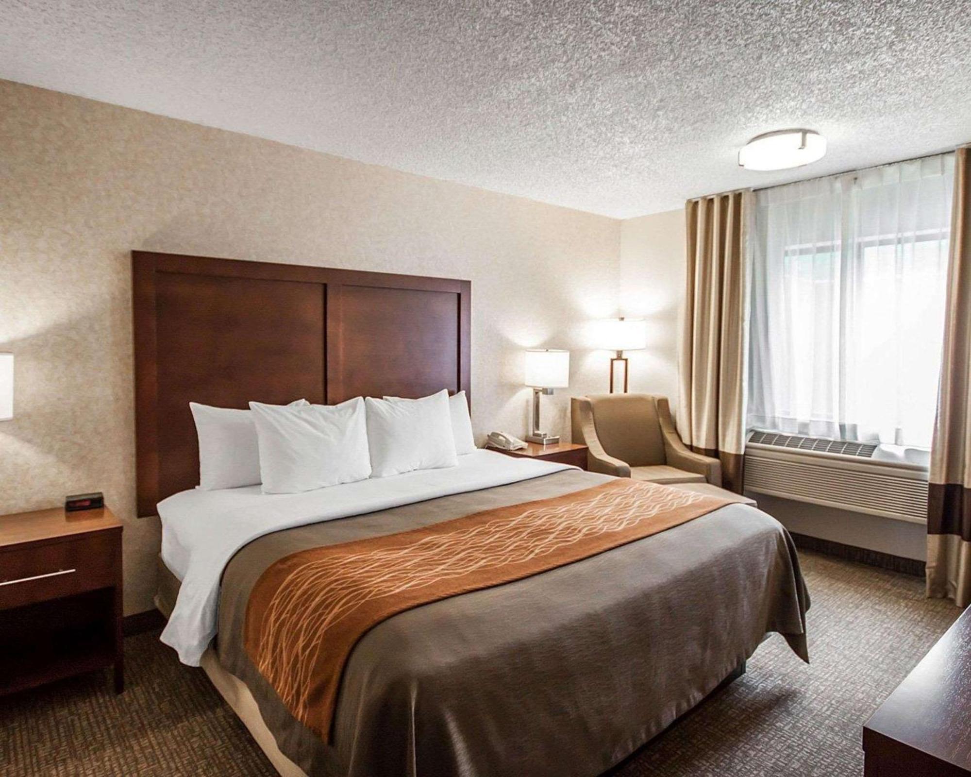 פוקטלו Quality Inn מראה חיצוני תמונה